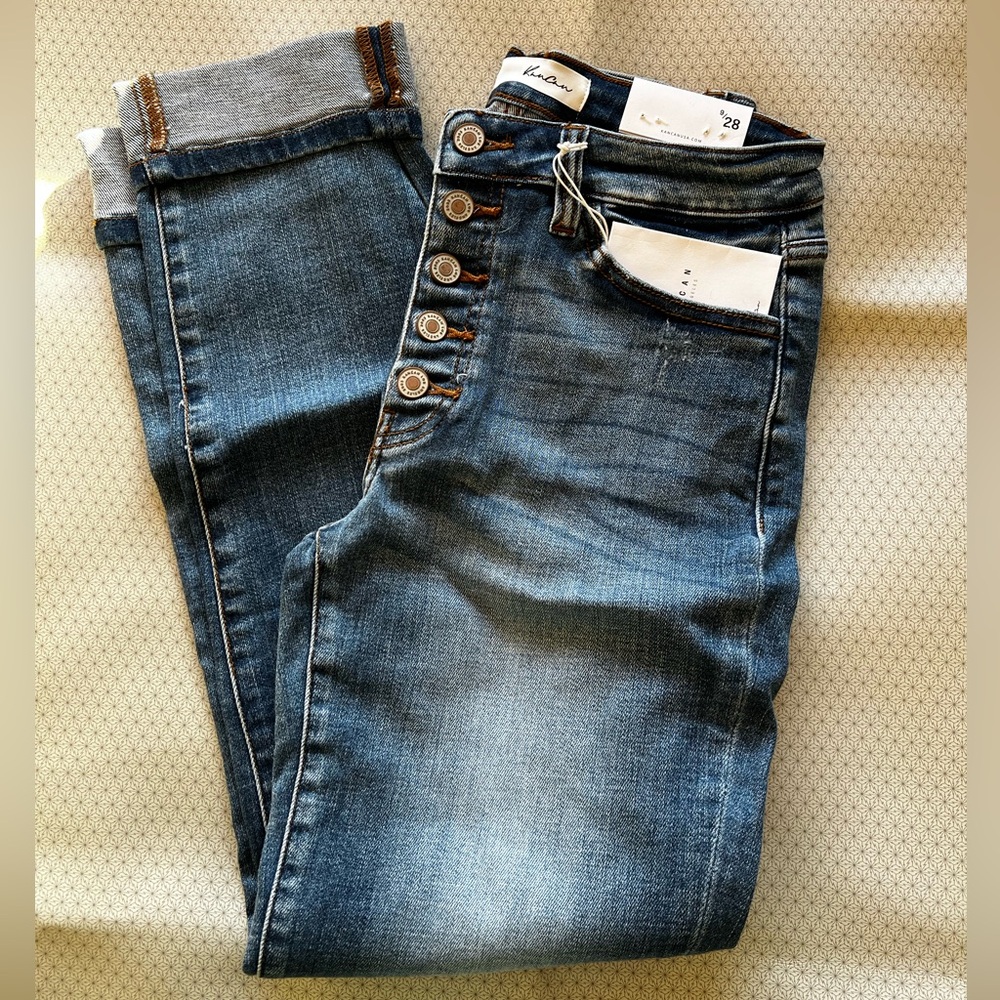 Distressed Straight Leg Jeans